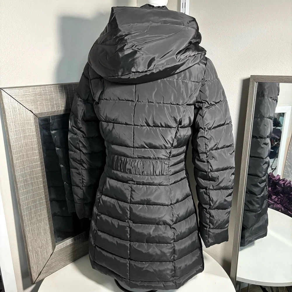 NWT Laundry by Shelli Segal woman’s puffer winter coat, size small - Picture 9 of 15